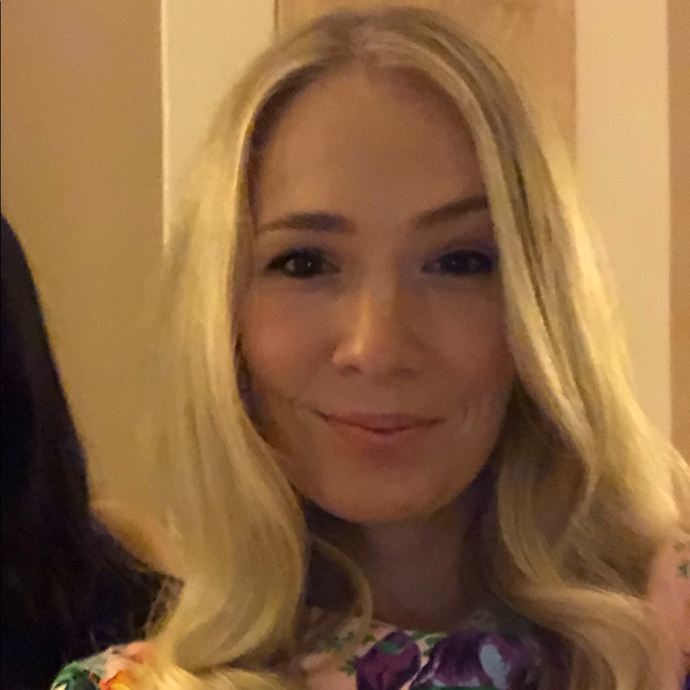 Meet your Posher, Jacqueline